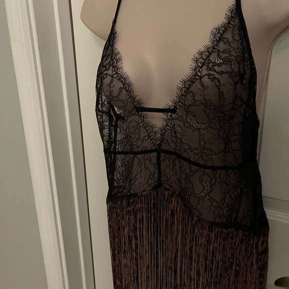 Victoria Secret Lace Babydoll with long fringe in large - Picture 2 of 10
